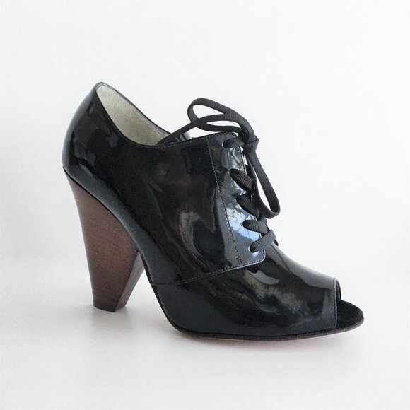 Dolce & Gabbana Heels - Picture 1 of 12